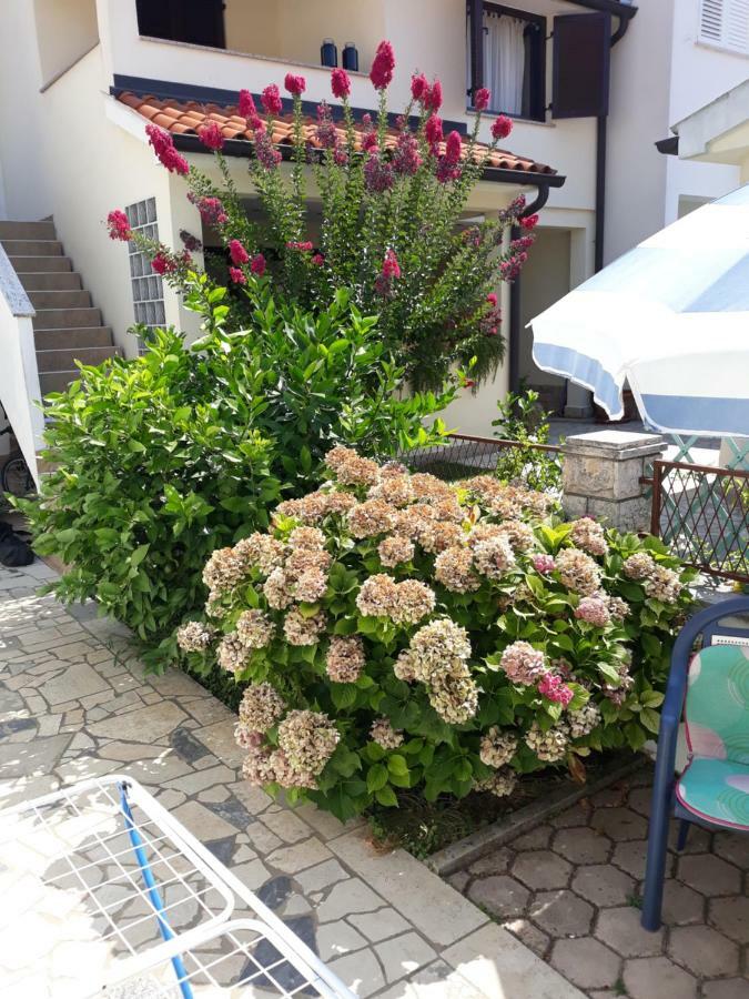 Stana Apartment Porec Exterior photo